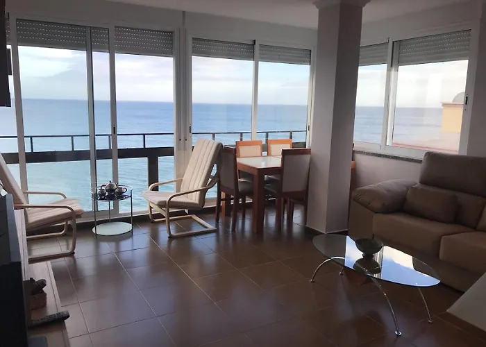 Stunning Views To The Sea / Center Apartment Fuengirola
