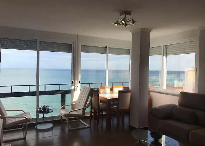 Апартаменты Stunning Views To The Sea / Center *