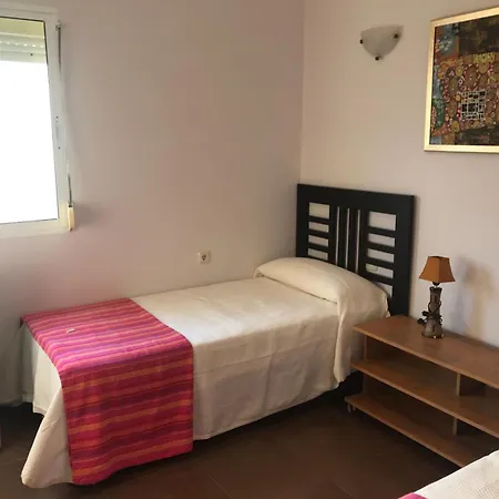 Stunning Views To The Sea / Center 公寓